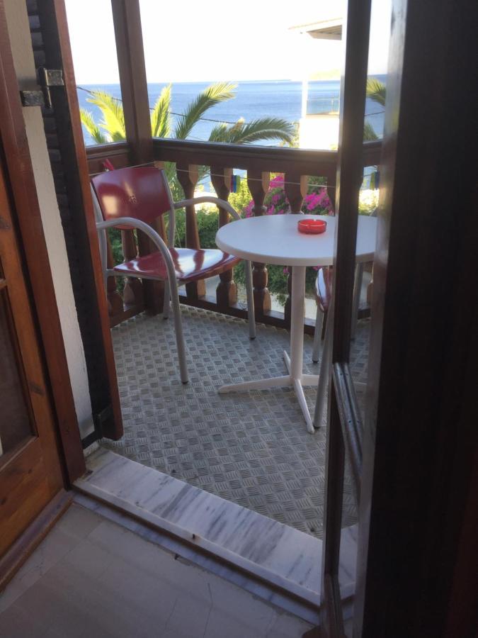 Villa Bonatsa Andros Home Batsíon Eksteriør bilde