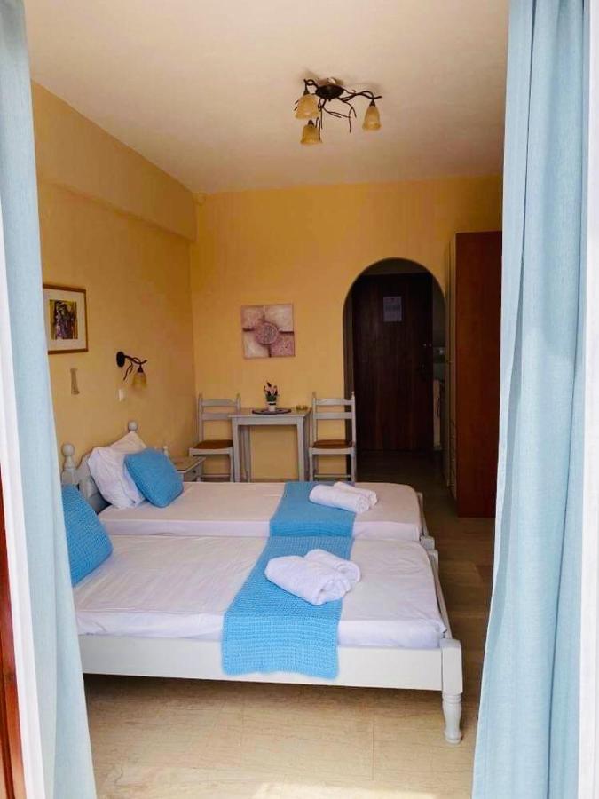 Villa Bonatsa Andros Home Batsíon Eksteriør bilde