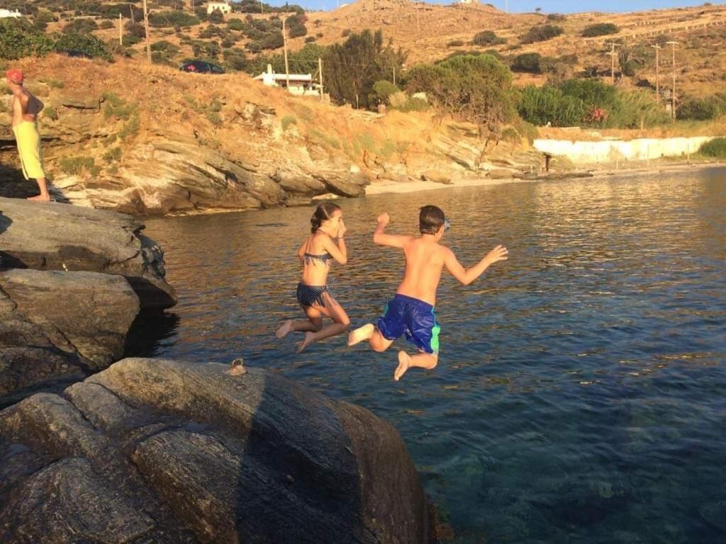 Villa Bonatsa Andros Home Batsíon Eksteriør bilde